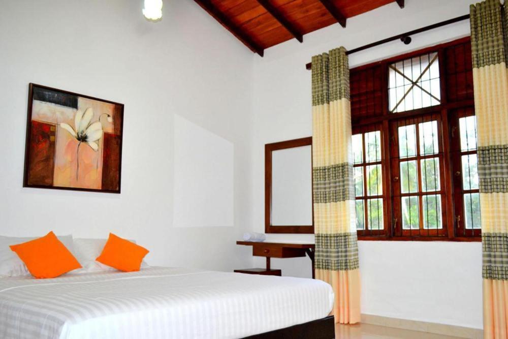 Sobaya Residence Ambalantota Εξωτερικό φωτογραφία